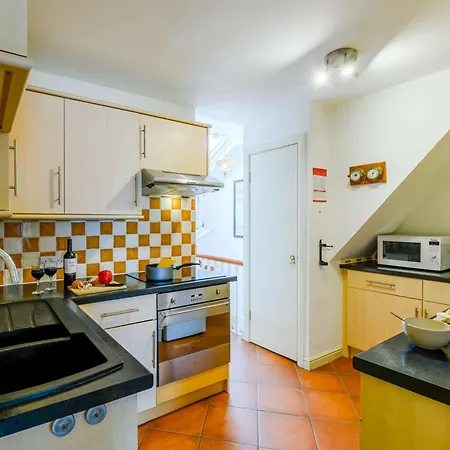 1 Bed In 91224 Filey