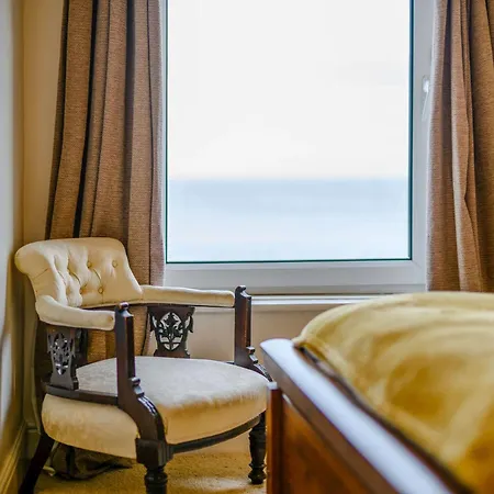1 Bed In 91224 *